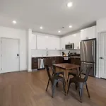 Modern Nulu 2Br Cozysuites 08