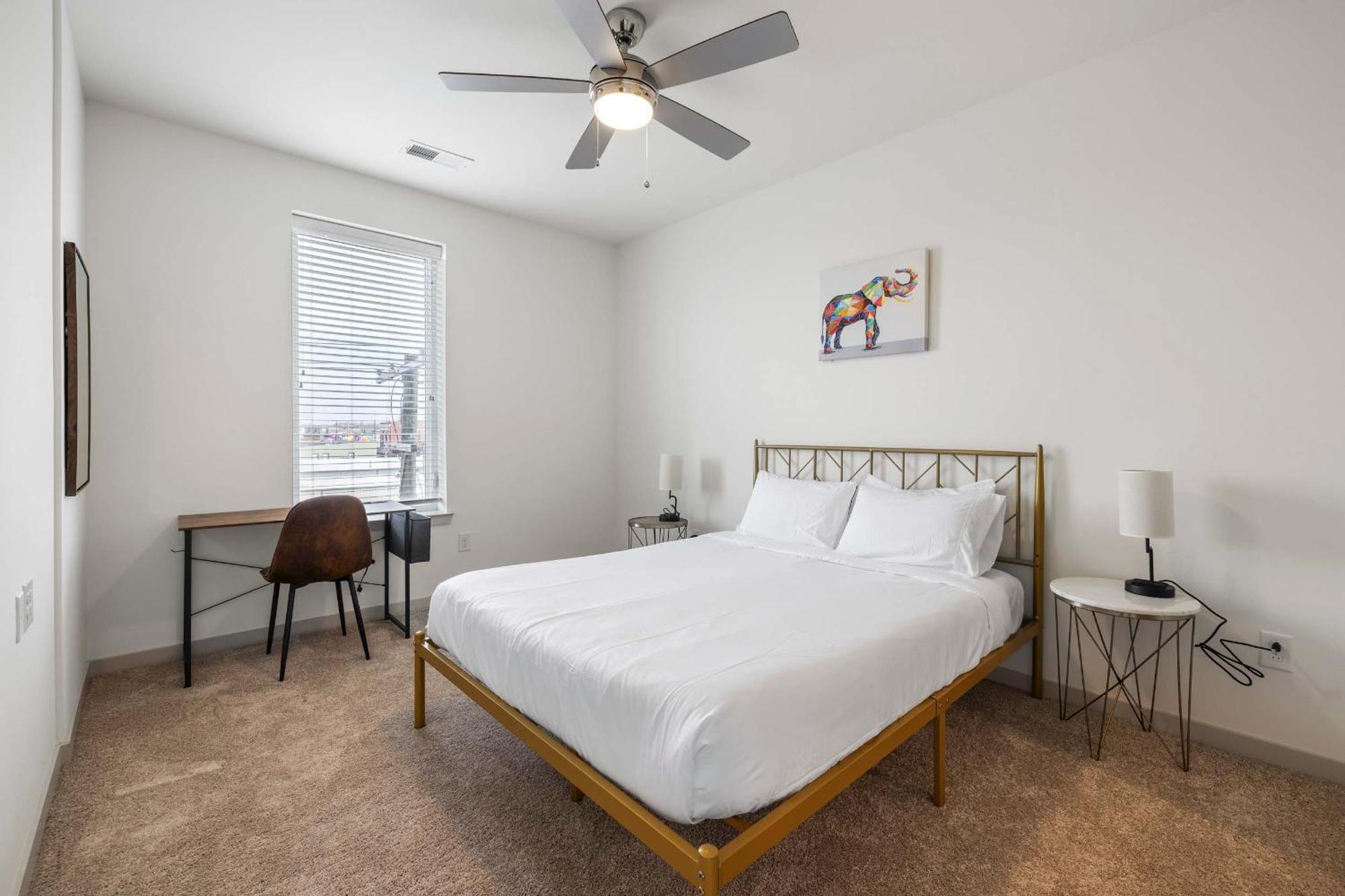Modern Nulu 2br Cozysuites 08 Apartment Louisville